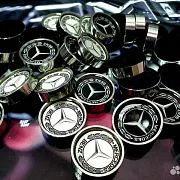 На память: Комплект стальных фишек для нард «Mercedes» — фотография 1
