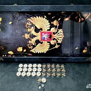 Подарочные нарды под стеклом «Золотой Герб России» — фотография 3