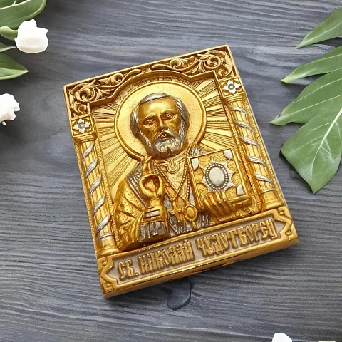 Бронзовая икона "Николай Чудотворец" в золоте — необычный подарок