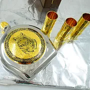 Подарочный набор фляжка "Волк"№2 Златоуст — фотография 4