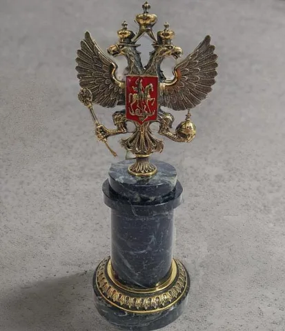 Подарочная бронзовая композиция «Герб Российский» (колонна с эмалью)