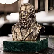 На память: Бронзовый бюст «Менделеев Д.И.» — фотография 1
