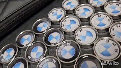 Комплект стальных фишек для нард «BMW» — красивый подарок