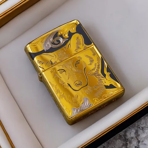 Сувенирная зажигалка Zippo "Вожак" — оригинальный подарок